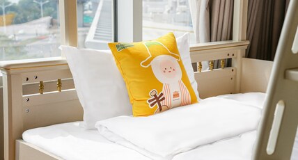 Hotel Indigo Xiamen Harbour, an IHG Hotel Room Type - 1 King 1 Bunk Premium