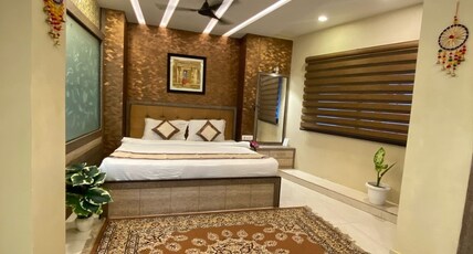 Hotel Aadesh Palace Room Type - DELUXE SUIT