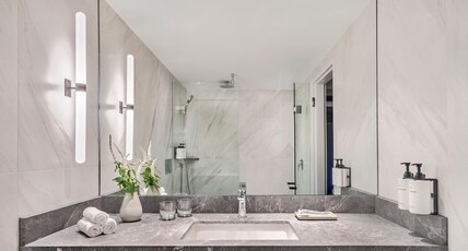 InterContinental Sydney, an IHG Hotel Room Type - 1 King Classic Club Lounge Access