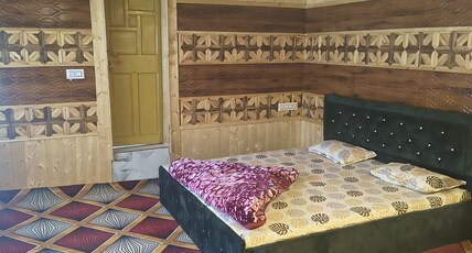 Hotel Highway and Restaurant Daksum Room Type - Room 202