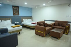 Raghava Guest House