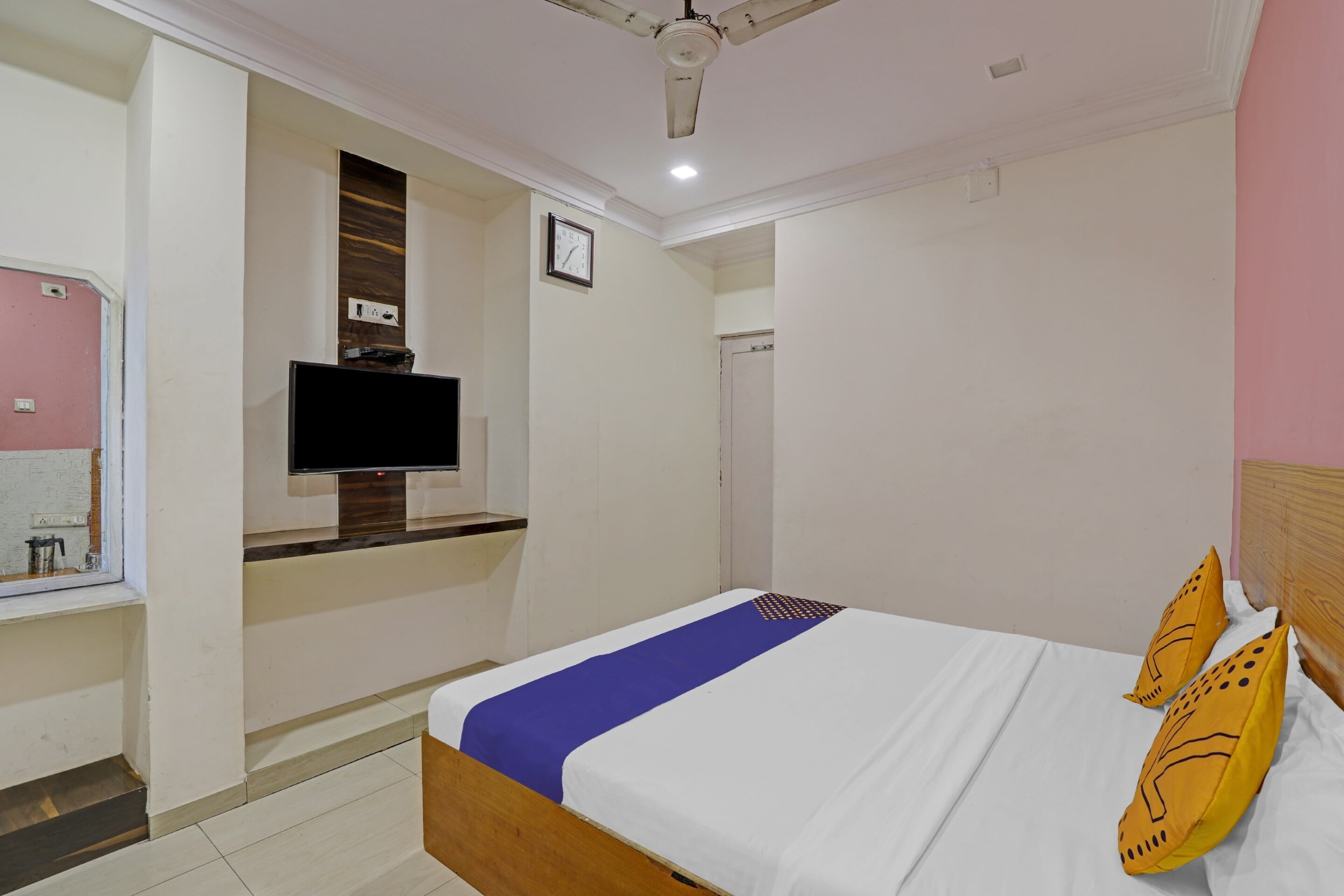 Hotel O Ramnivas Residency - Tap to explore photos