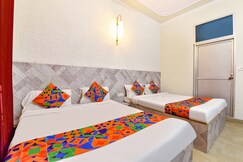 FabHotel Hans