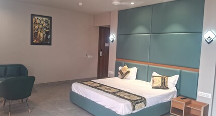 HOTEL MARQUEE INN Room Type - PREMIUM ROOM WITH BATHTUB