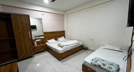 hotel aanandum Room Type - super deluxe room non-ac hotel aanandum Room Type - super deluxe room non-ac