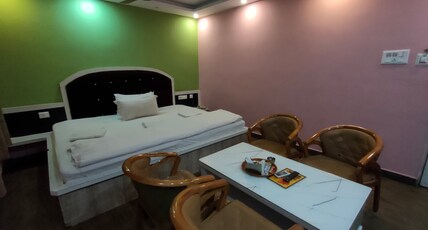 MEHAK-E-PUNJAB Room Type - Deluxe Double AC