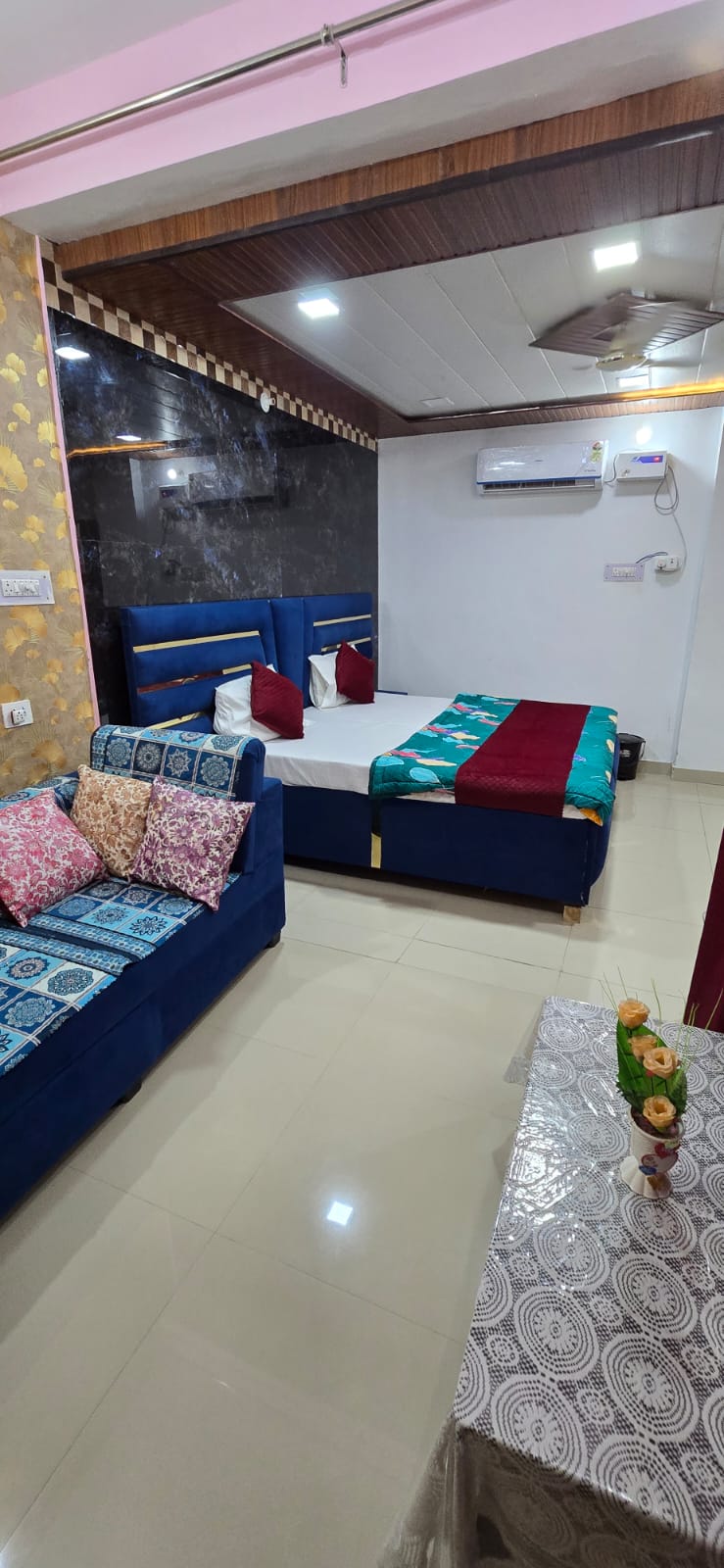 Saanchi Villa Homestay - Tap to explore photos