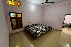 Shree ram homestay 3km from mandir
