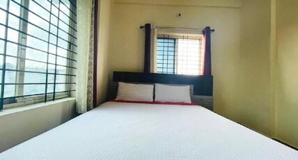 Crown Residency Room Type - Deluxe Room Non AC