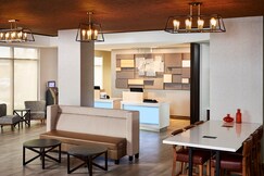 Holiday Inn Express and Suites Brantford