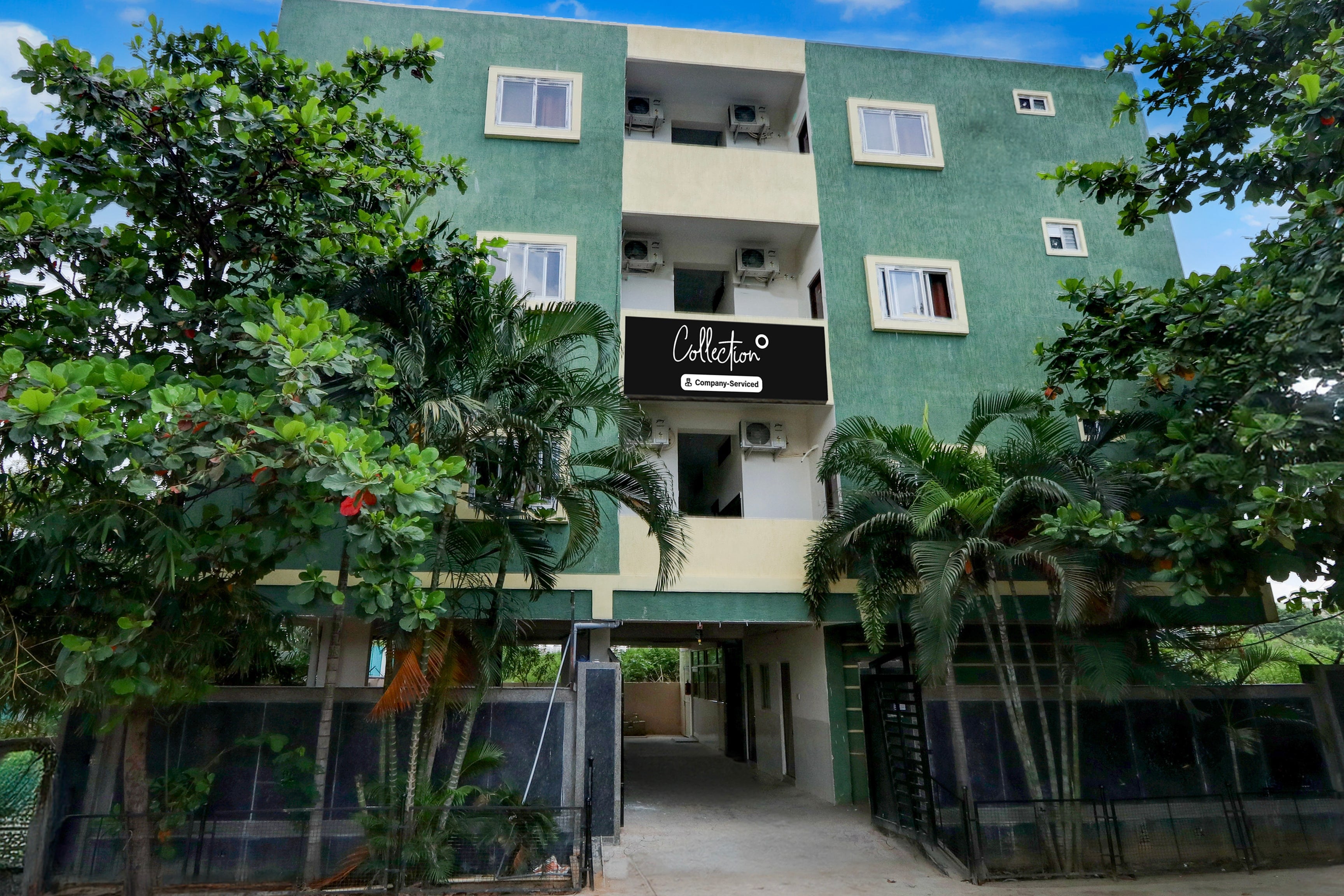 Hotel O Kukatpally S Palace - Tap to explore photos