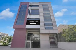 Super Townhouse Sitapur Railway Junction Formerly Aman Inn