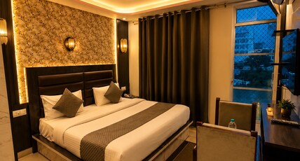 Hotel Kaanha Residency Inn by Shree Krishna Hospitality Room Type - Deluxe Room with Balcony