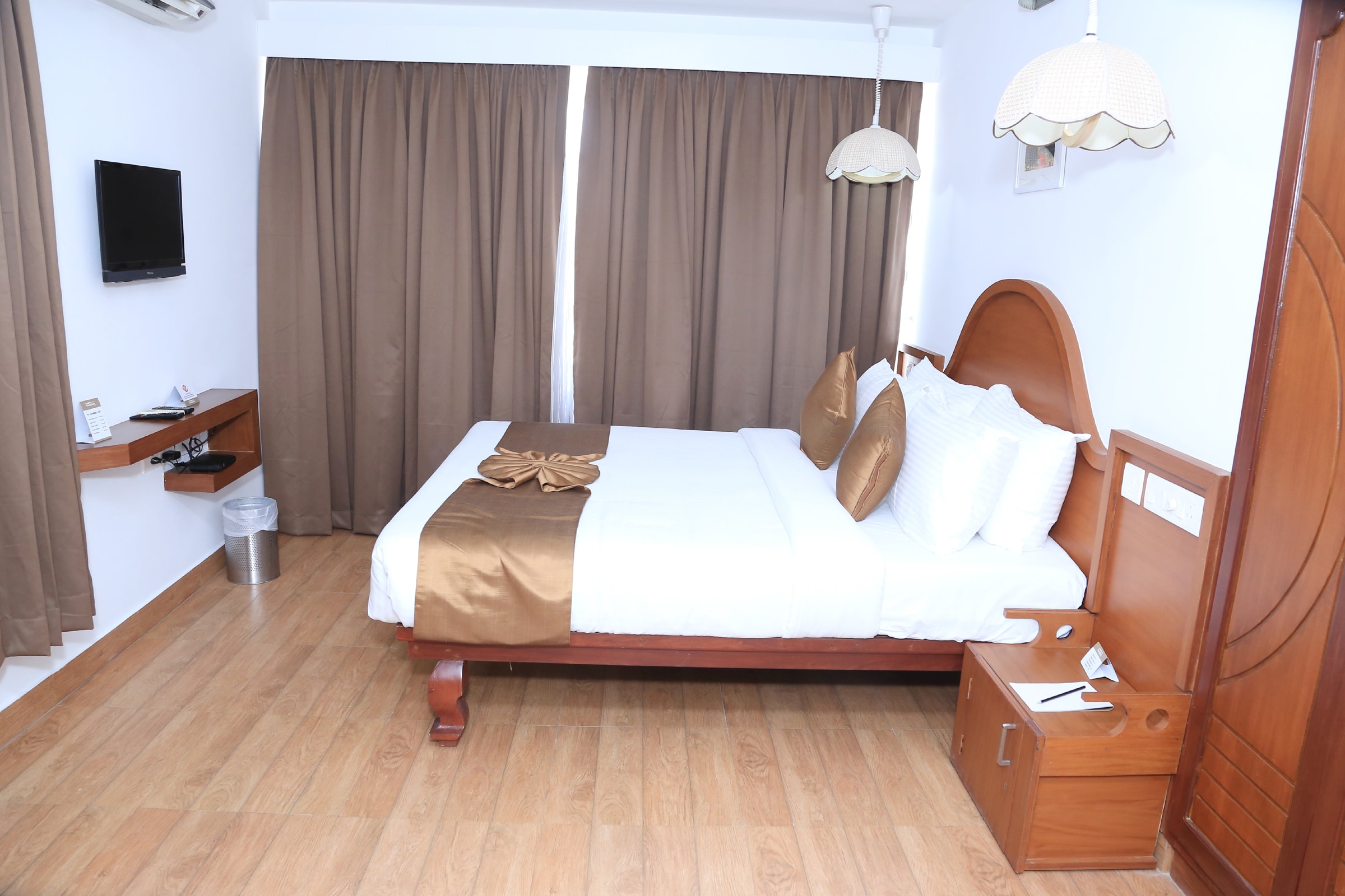 Hotel Panchavady - Tap to explore photos
