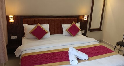 Happy Homes Homestay Room Type - Deluxe room with Shared Kitchen