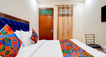 FabHotel Sehrawat Room Type - Premium Room