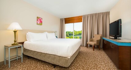 Hilton Garden Inn Charlottesville Room Type - 1 KING 1BDRM STE NOSMOKE