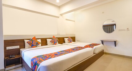 FabHotel Royal N Comforts Room Type - Premium Room