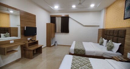 Hotel Newyork Inn Room Type - Executive Triple Room