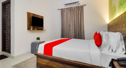 Hotel O Big Daddy Suites Room Type - Classic