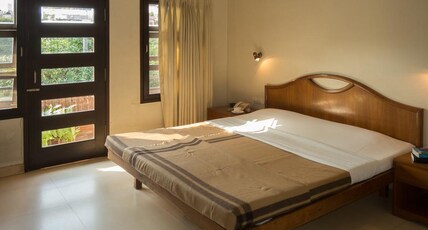 Atithi Guest House Room Type - Deluxe Double Room with Balcony