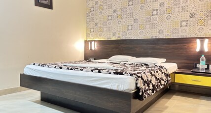 Urban Vista Chakan Room Type - King Bed Room with AC