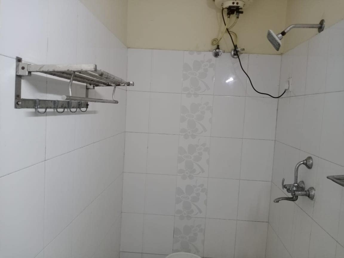 Hari Dham Guest House - Tap to explore photos