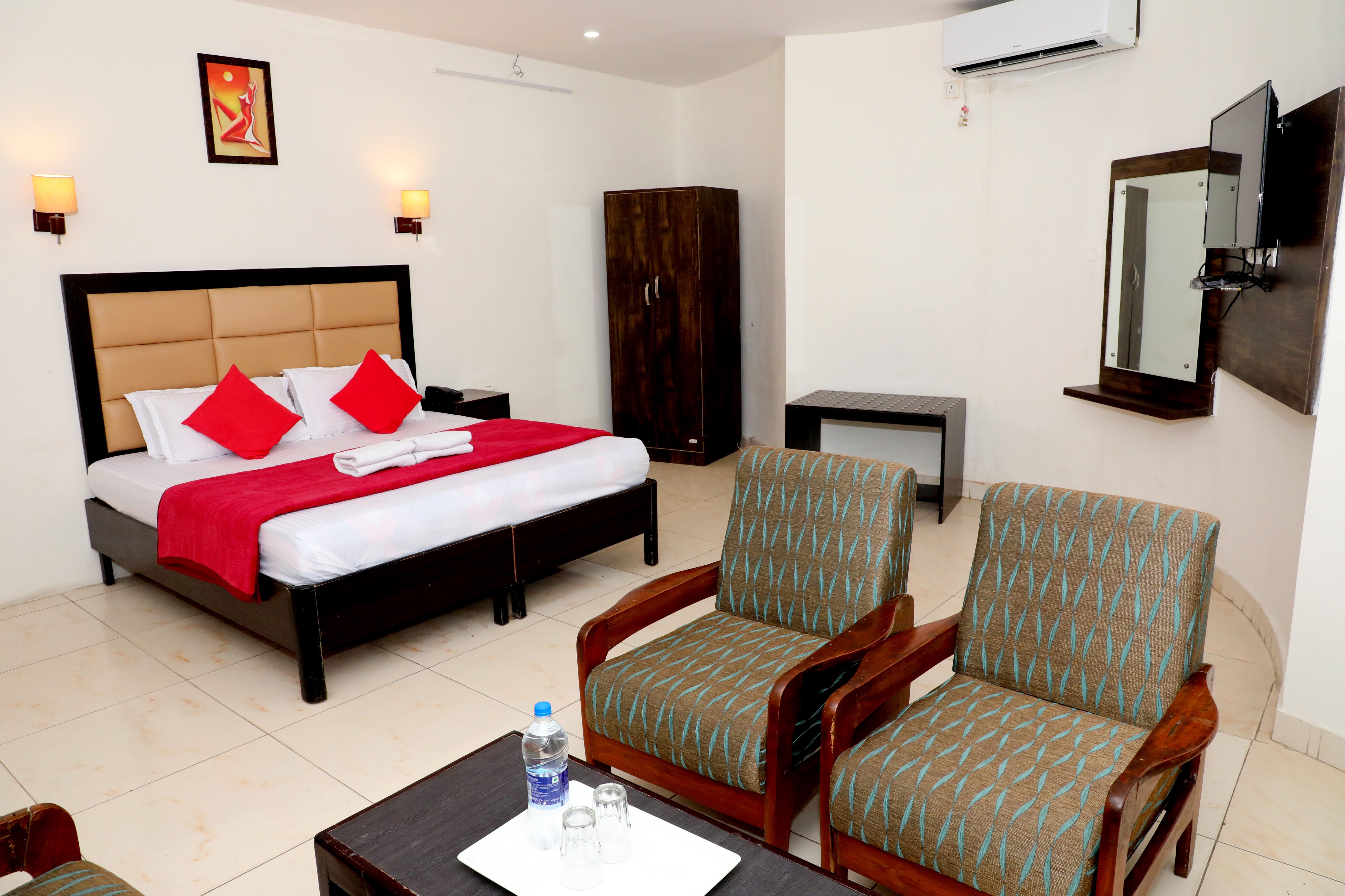 Rajwada Hotel - Tap to explore photos