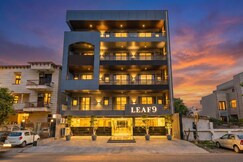 Hotel Leaf 9 Grand - Udyog Vihar