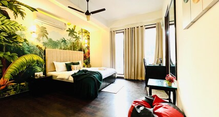 BluO Classic Studio |Green Park Hauz Khas Village Room Type - Studio Apartment