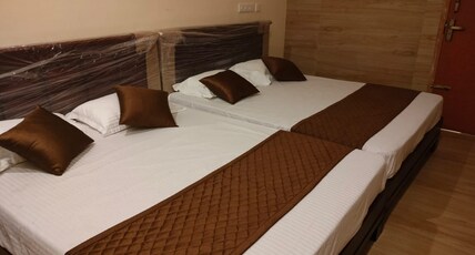 Hotel Vamsi Residency Room Type - Family Room