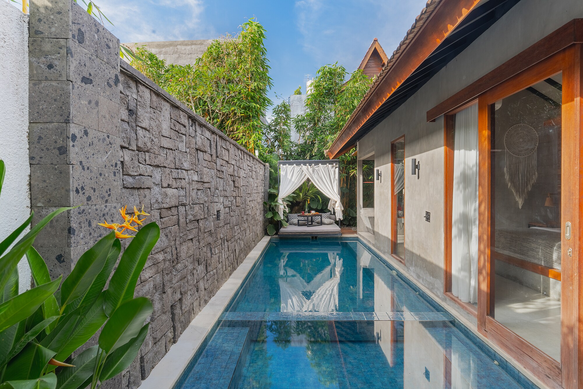 Vinna Villa Seminyak - Tap to explore photos