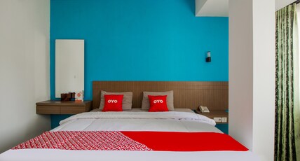 Collection O near Paris Van Java formerly Cassa Dua Hotel Room Type - Indonesia Suite Double