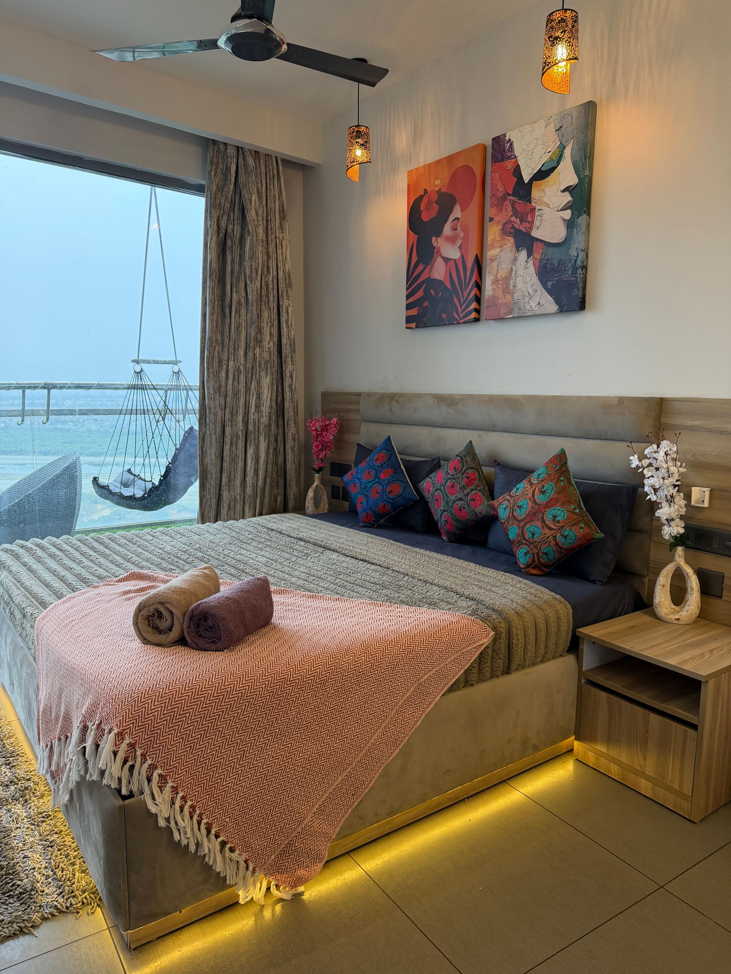 The Luxe Vista Stay At Supernova Noida - Tap to explore photos