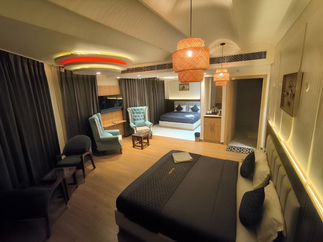 HOTEL IMPERIA GRAND - Tap to explore photos