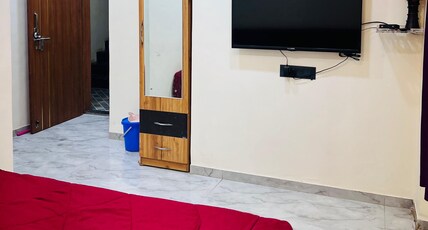 Swami Samarth Homestay Room Type - Deluxe Ac Room