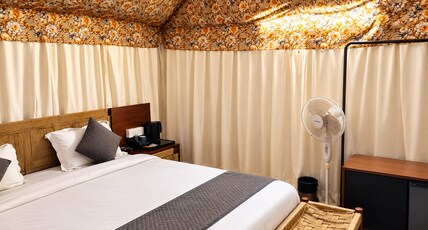 Badi Meadows Near Fateh Sagar Room Type - Elegant Furnishing Luxury Tents Badi Meadows Near Fateh Sagar Room Type - Elegant Furnishing Luxury Tents