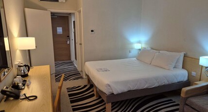Novotel Manchester West Room Type - Standard room with one Zipped double - sofa bed available when requested Novotel Manchester West Room Type - Standard room with one Zipped double - sofa bed available when requested