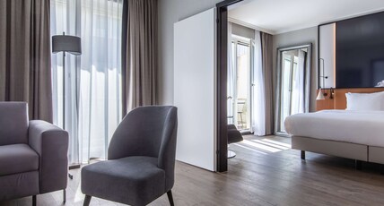 Radisson Blu Hotel, Basel Room Type - Junior Suite - Pool Access