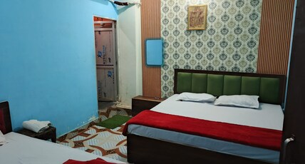 Shurya Home Stay Room Type - Tripple Deluxe Ac Room 