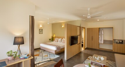 SIMALA RETREAT BAIGUNEY Room Type - Suite Room with River and Hill view