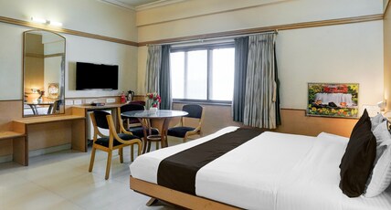 Super Collection O Limda Chowk Formerly Hotel Harmony Room Type - Suite