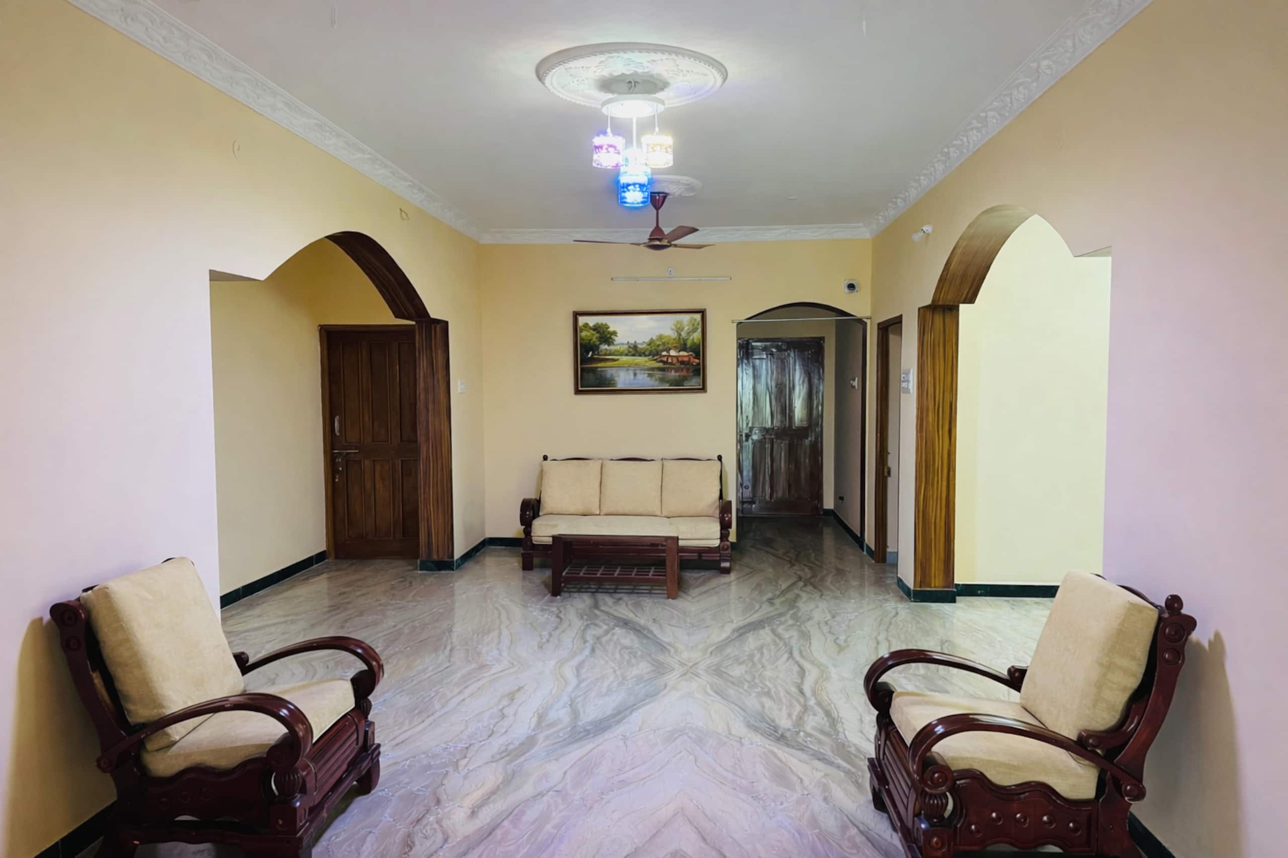 Aathi Homestay - AC Private rooms with attached toilet - Tap to explore photos