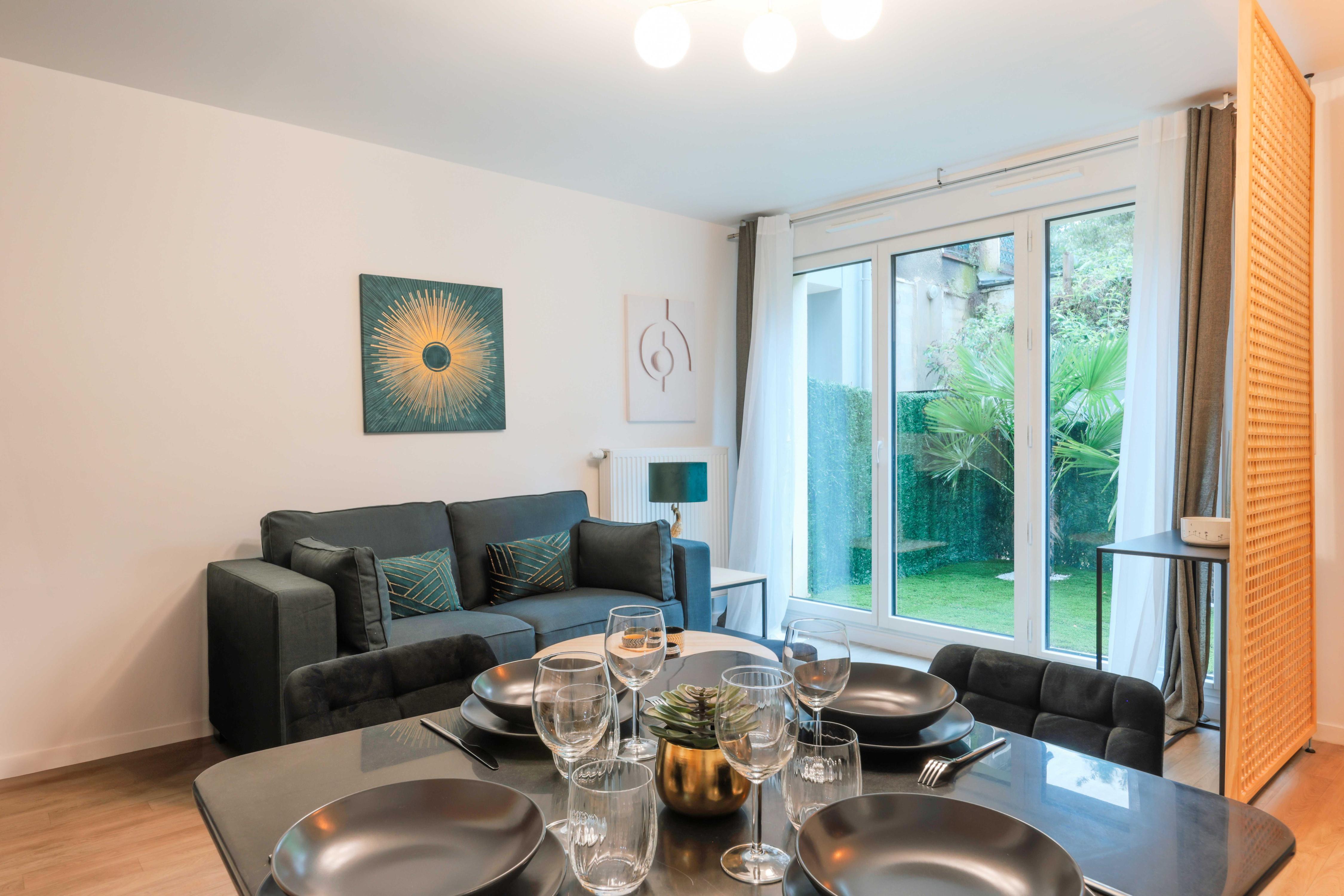 Flat with Garden - 1BR/4P - Montreuil - Tap to explore photos