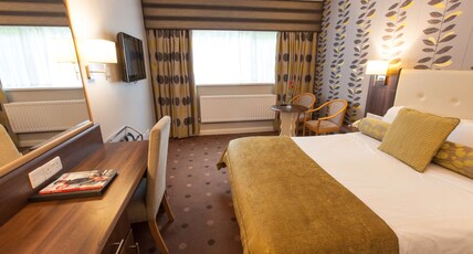 Best Western Plus White Horse Hotel Room Type - 1 Double Bed, Non-Smoking, Sofa For Seating, Deluxe Quality Room Best Western Plus White Horse Hotel Room Type - 1 Double Bed, Non-Smoking, Sofa For Seating, Deluxe Quality Room