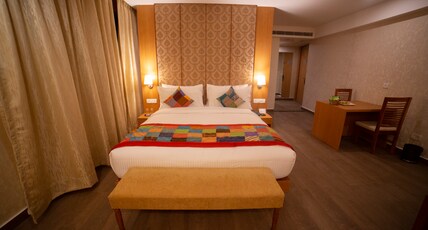 Abhyagama Hotel Room Type - Royal Suites with Living Area & Balcony Sit out