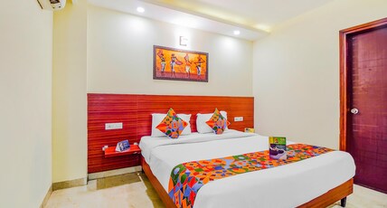 FabHotel VR Stay - Nr. Huda City Centre Gurugram Room Type - Deluxe Room