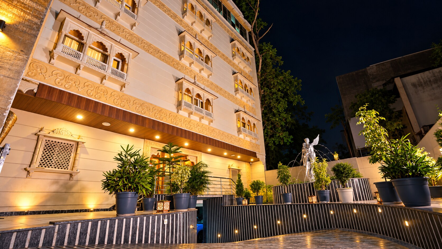 Hotel Haveli Resort Roots - Tap to explore photos