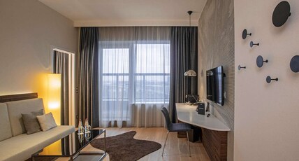 Radisson Collection Old Mill Hotel, Belgrade Room Type - Suite - Lounge Access