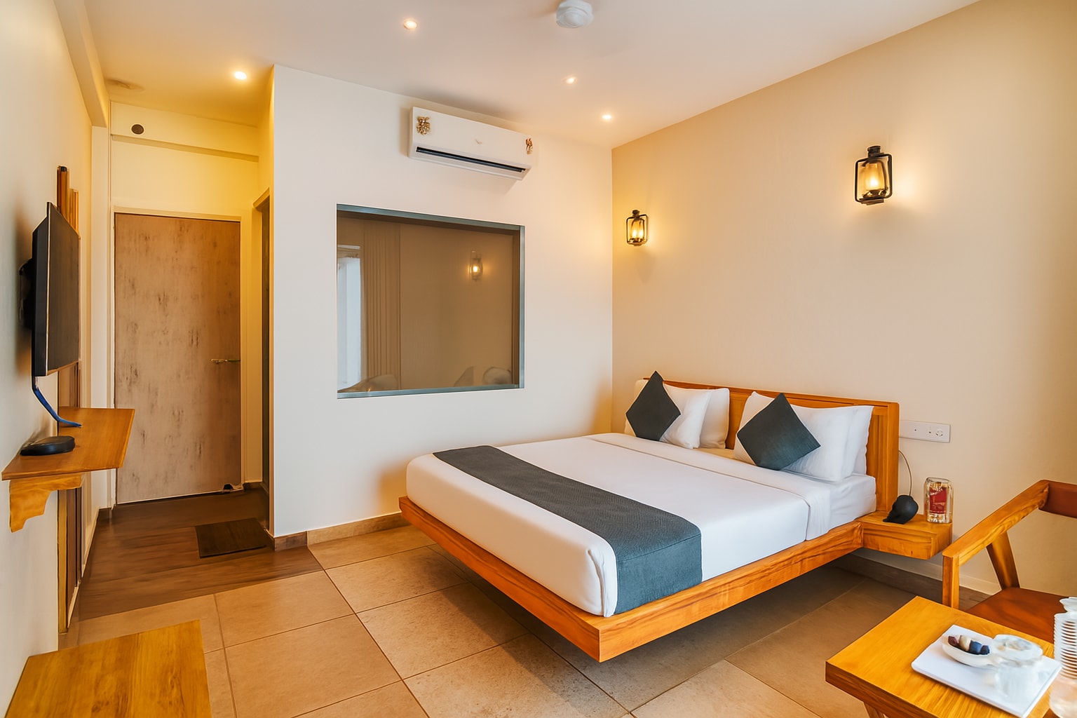 Onehouse Resort, Lansdowne - Tap to explore photos